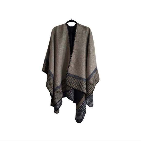 Lulla Collection by Binda Poncho - NWT - Picture 2 of 7